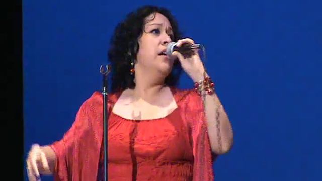 Homenaje a Mercedes Sosa - Como la cigarra.flv смотреть онлайн