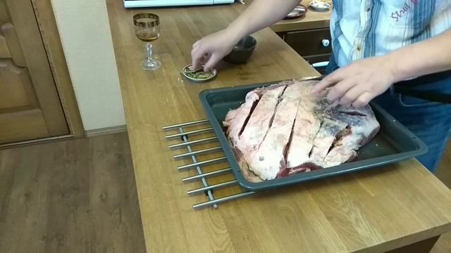Запекаем переднюю ногу кабана на Новогодний стол. смотреть онлайн