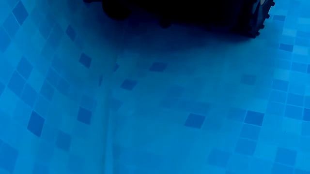 Работа полуавтоматического пылесоса Reexo Cleaner смотреть онлайн