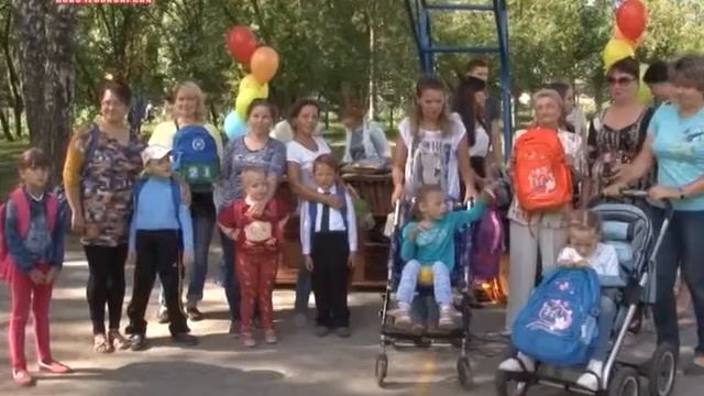 В Новочебоксарске прошла акция «Подарок к школе» смотреть онлайн