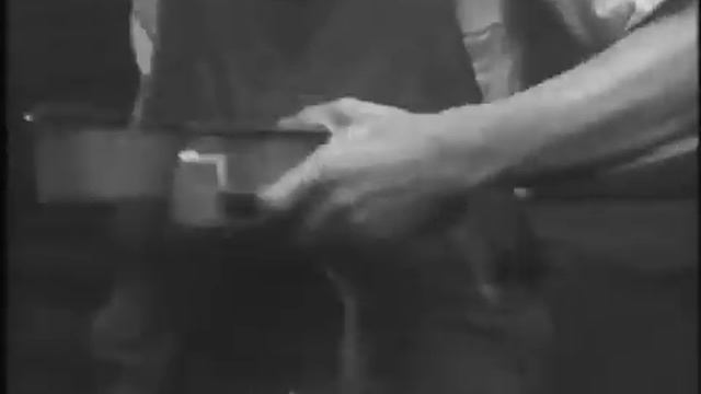 The Making of a Ukulele смотреть онлайн