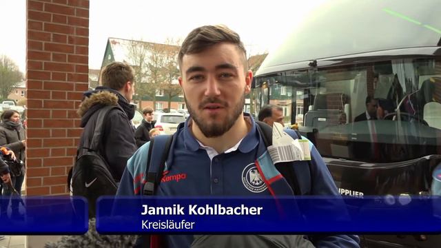 Handball-Nationalmannschaft vor Halbfinale - Ankunft Hamburg смотреть онлайн