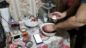 Мясорубка Moulinex HV10 ME858D32... Рецепт свинных колбасок в сушилке kitfort 1904