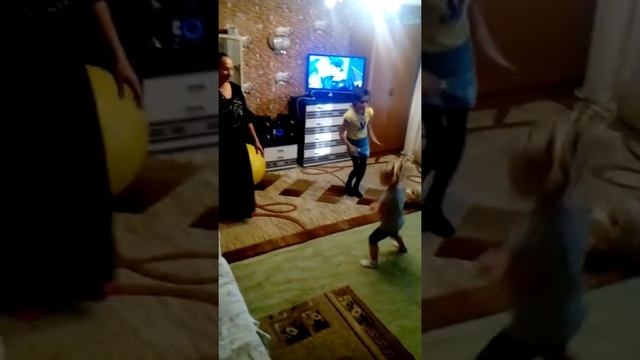 Учим цыганские танцы)))) смотреть онлайн