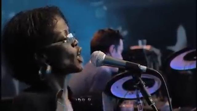 New Order - Close Range [FINSBURY PARK 9TH JUNE]
