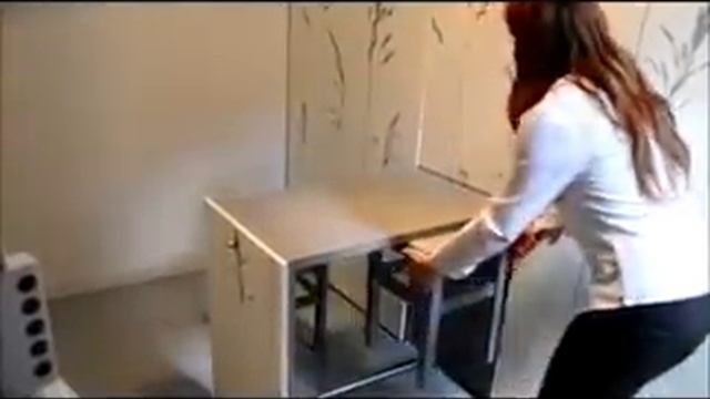 Очень маленькая квартира в Париже смотреть онлайн