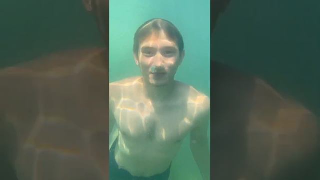 Погружение с 11 IPhone под воду.