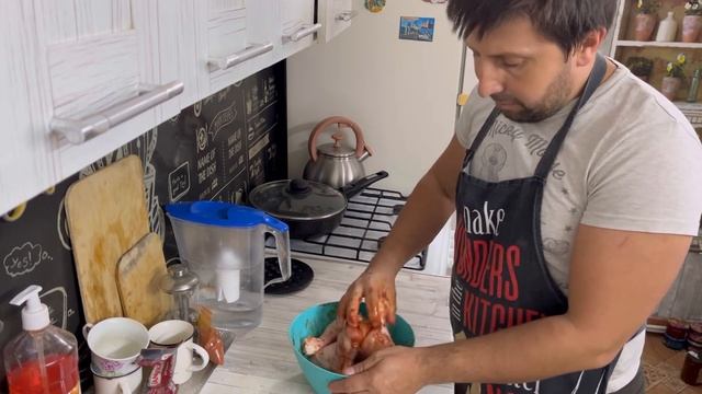 В таком МАРИНАДЕ куриные ножки в духовке ВЫ НЕ ГОТОВИЛИ. Дешево просто и вкусно смотреть онлайн