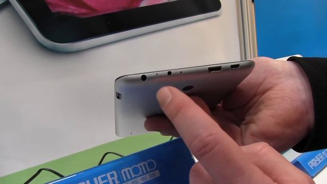 Ployer Momo17 Quad 7 Zoll Quad Core Tablet im Hands on auf der CeBIT смотреть онлайн