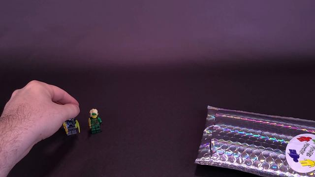 What's Inside The Minifigs Monthly For June 2022? смотреть онлайн