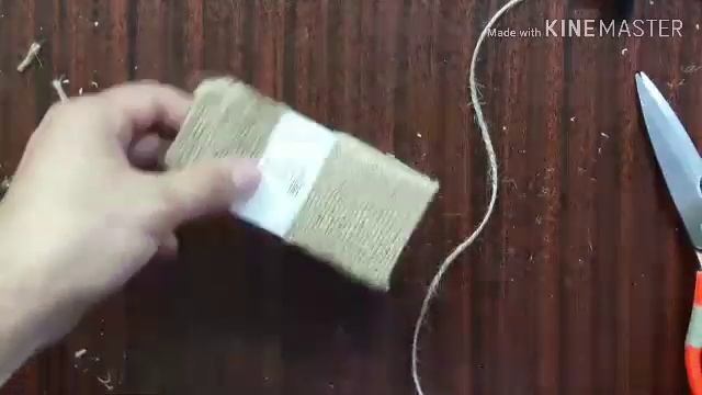 Из картонной коробочки получилась шкатулка с цветами - 1 часть. Подарок своими руками. Из джута. смотреть онлайн