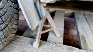 Нива Шевроле.Первый раз меняю пороги.Хочу чтобы всё получилось.