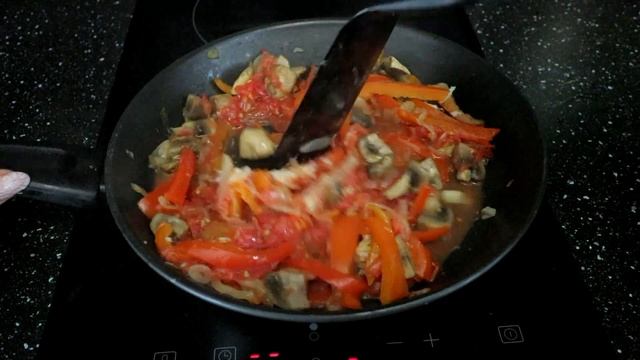 Кальмар тушёный с овощами смотреть онлайн