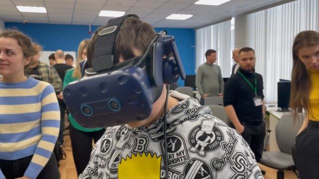 В Сургуте школьники программировали виртуальную реальность