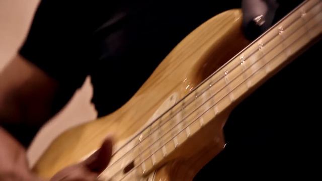 NAMM 2015: Marcus Miller Live At The Dunlop Booth смотреть онлайн