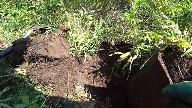 ОТКУДА СТОЛЬКО МЕТАЛА!!! Местные копали тракторами, а мы продолжаем находить тяжеленые находки! смотреть онлайн