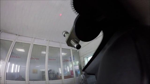 Ремонт скола!стекло с подогревом. Лэнд Ровер Вог 2015 смотреть онлайн