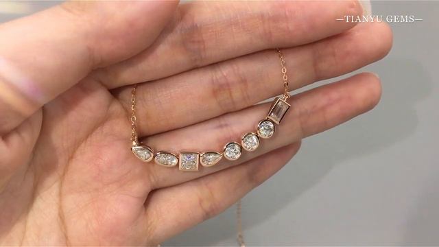 20190522 14k/18k Rose Gold Bezel Setting Fancy Shaped Moissanite Diamond Pendant Necklace смотреть онлайн