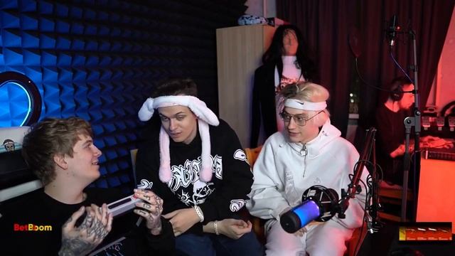 БУСТЕР БЕЗ ОЧКОВ НА СТРИМЕ С НЕКОГЛАЕМ И СОДА ЛАВ смотреть онлайн
