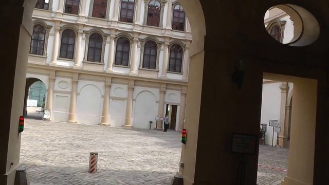 г.Прага Здание Парламента.