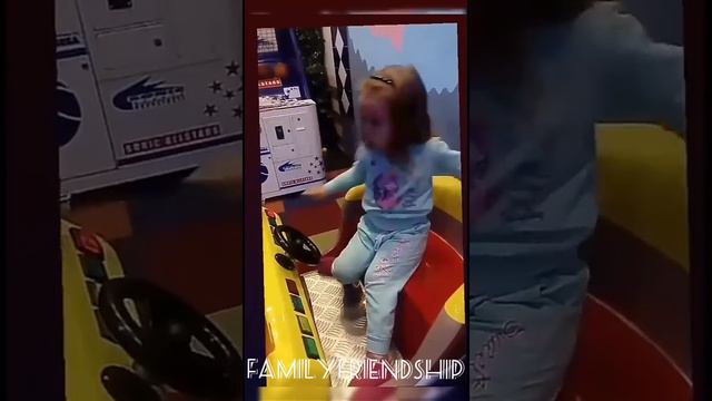 Игровая комната в ТЦ Центральный Рынок. смотреть онлайн