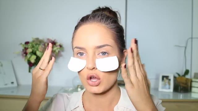 Crazy Makeup Hack: USING SANITARY PADS & PANTY LINERS смотреть онлайн