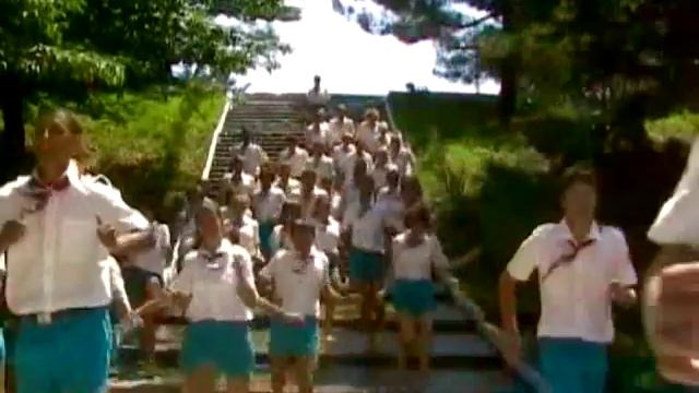 Гран-при. Клип "Родник" (Орленок 2002))) смотреть онлайн
