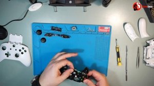 Меняем аналоговый стик геймпада XBOX ONE. Ведёт стик геймпада XboxOne