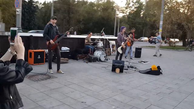 04.Другие Люди (The Cranberries - Zombie) смотреть онлайн