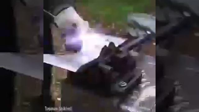 Лучший Топор из рельсов смотреть онлайн