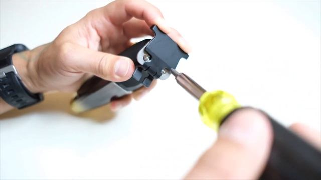 How to Zero Gap our FF2020T Trimmer Blades by @Squeakprobarber смотреть онлайн
