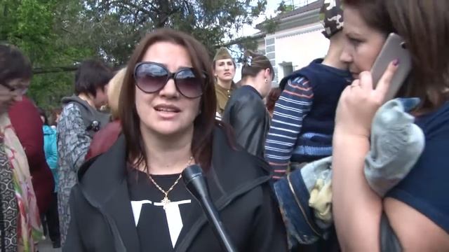 В Крымске сделал остановку ретро-поезд смотреть онлайн