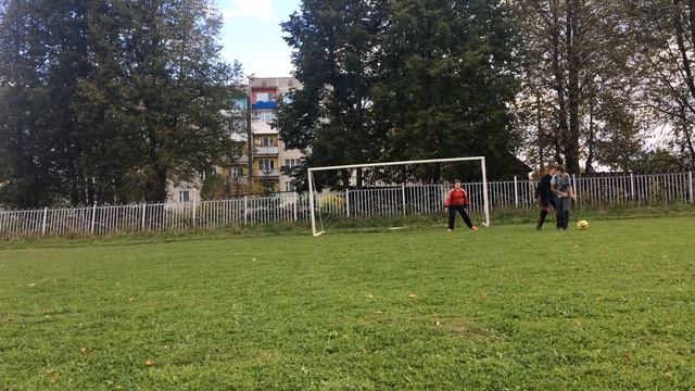 Кто лучше Макс vs Даник vs Влад/2 новеньких/разбили яйца об голову! смотреть онлайн