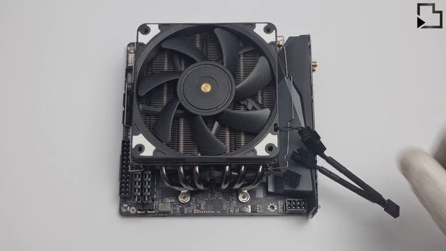 GEEEK G1 SE - Air Cooled Build смотреть онлайн