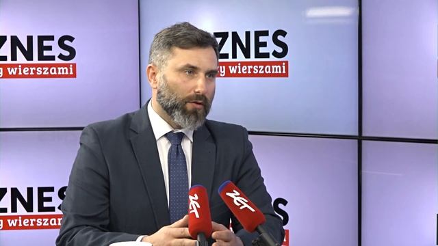 Polska jest gotowa na wojnę? "COVID pokazał nasze słabe strony" #biznesmiedzywierszami смотреть онлайн
