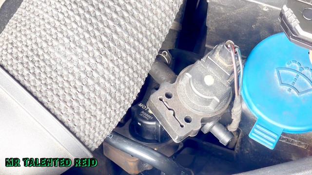 How to change purge valve on a 2010 Mercedes benz c300 DIY смотреть онлайн