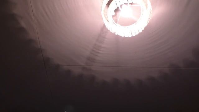 Обзор и тест светодиодной лампы Gauss 6W 4100К Е27 LED. смотреть онлайн