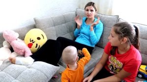 Мама СЛОМАЛА НОГУ Вся семья ПЕРЕЖИВАЕТ