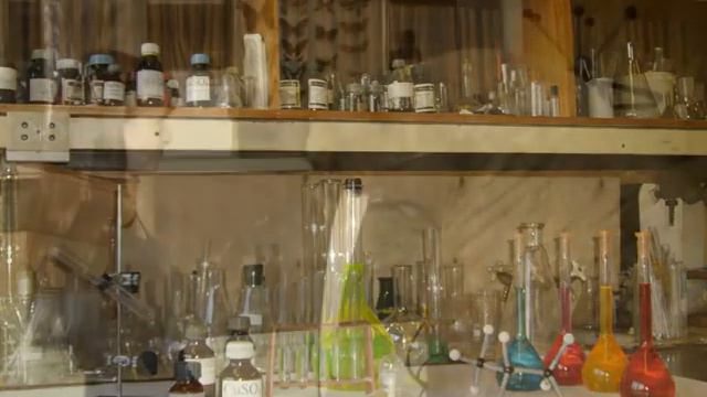 Биолого-химические классы лицея №1525 "Воробьевы горы" Bioclasses in Lyceum 1525 Vorob'evi gori смотреть онлайн