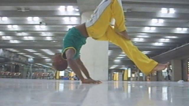 The best Capoeira video ever 2012 смотреть онлайн