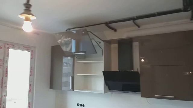 Очередной кухонный гарнитур + 2 шкафа смотреть онлайн