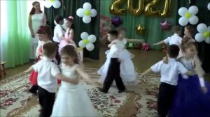 ВАЛЬС  «ДЕТСТВА ПЕРВАЯ СТУПЕНЬКА»   (Автор песни А Евтодьева)