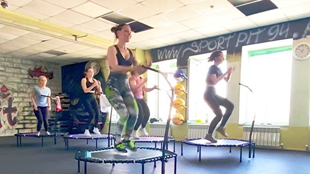 Воскресная танцевальная тренировка #jumpingfitness