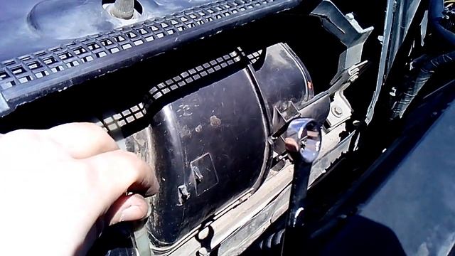 Замена моторчика печки BMW e34. Часть 6 смотреть онлайн