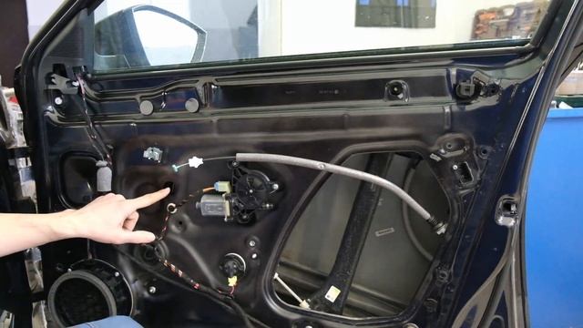How to remove front Door Glass Skoda Superb 3 (2015-2023) смотреть онлайн