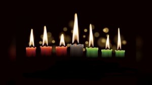 Приметы про церковные свечи: почему свеча трещит, коптит, плачет, падает.