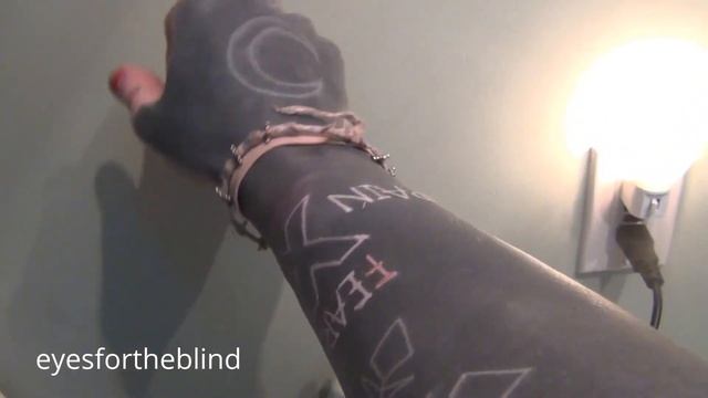 TWLOHA PAIN HOPE FEARS DREAMS White on blackwork tattoo смотреть онлайн