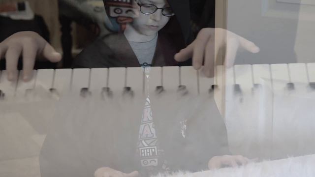 Nicholas McGrath Hedwig's Theme смотреть онлайн