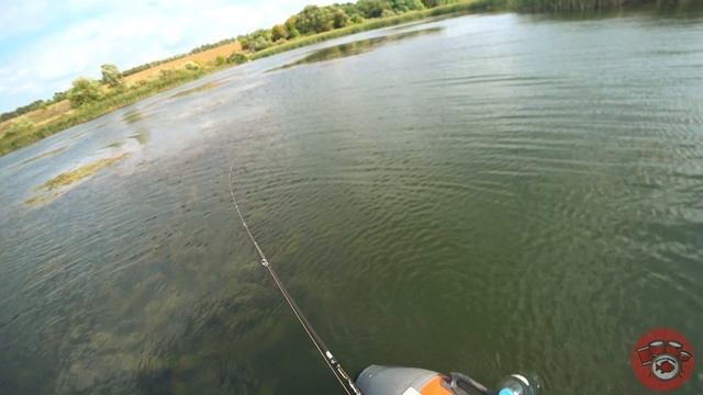 Сбился со счета пойманных щук! Рыбалка с плота осенью смотреть онлайн