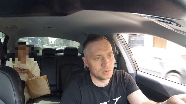От миллионера с целым мешком денег, до бомжа которому не чем платить / О тех кто ездит на такси смотреть онлайн